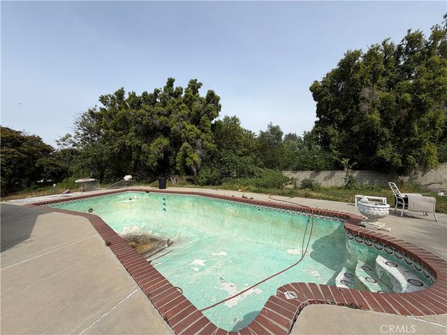 5456 Vanalden, Tarzana, CA 91356