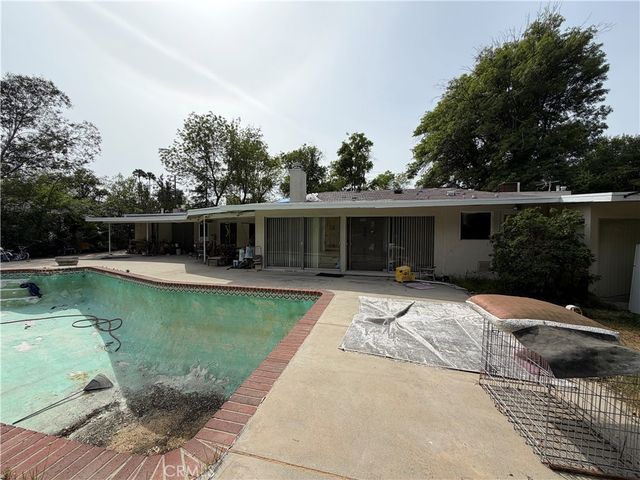 5456 Vanalden, Tarzana, CA 91356