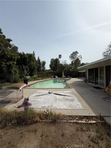 5456 Vanalden, Tarzana, CA 91356