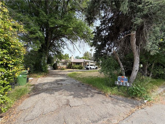 5456 Vanalden, Tarzana, CA 91356