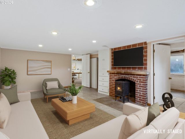 4014 Nw WASHINGTON St, Vancouver, WA 98660