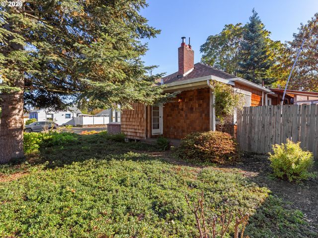 4014 Nw WASHINGTON St, Vancouver, WA 98660