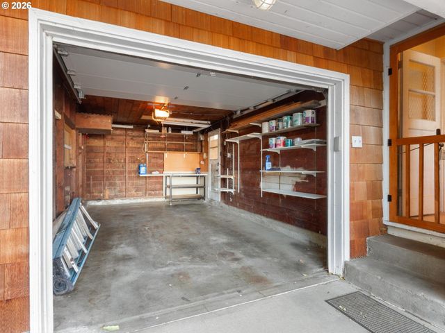 4014 Nw WASHINGTON St, Vancouver, WA 98660