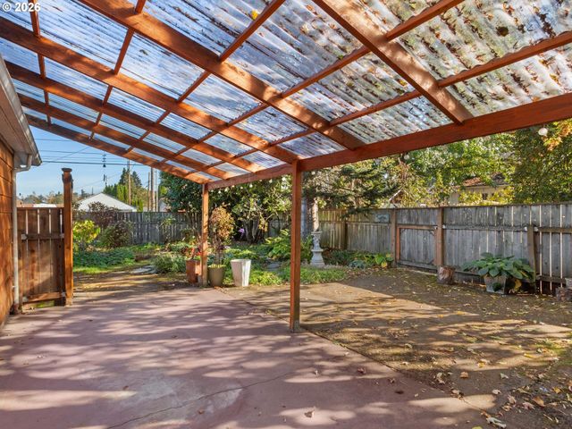 4014 Nw WASHINGTON St, Vancouver, WA 98660