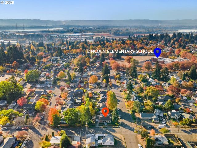 4014 Nw WASHINGTON St, Vancouver, WA 98660