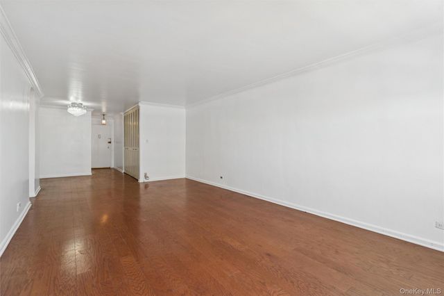 10230 66 Road 14A, Forest Hills, NY 11375