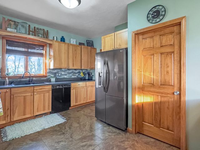 16063 County Highway 8, Tracy, MN 56175