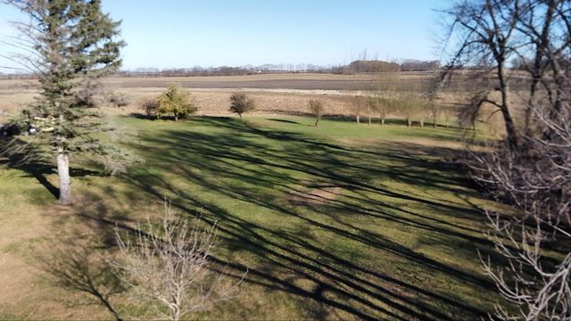 16063 County Highway 8, Tracy, MN 56175