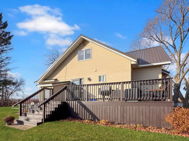 16063 County Highway 8, Tracy, MN 56175