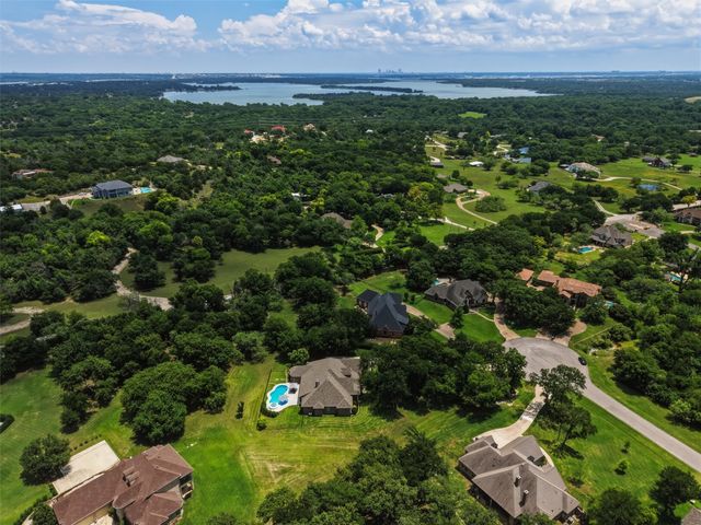10512 Estancia Court, Fort Worth, TX 76108