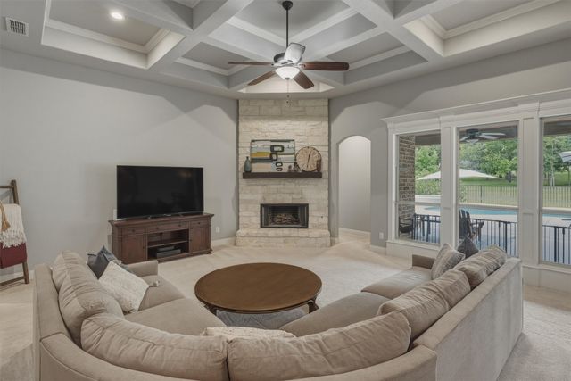 10512 Estancia Court, Fort Worth, TX 76108