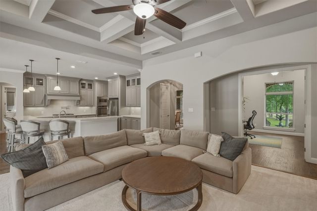 10512 Estancia Court, Fort Worth, TX 76108