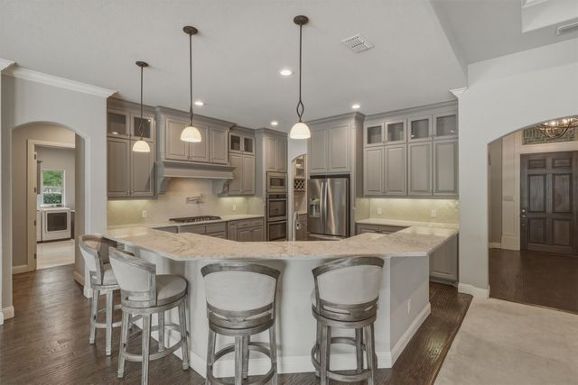 10512 Estancia Court, Fort Worth, TX 76108