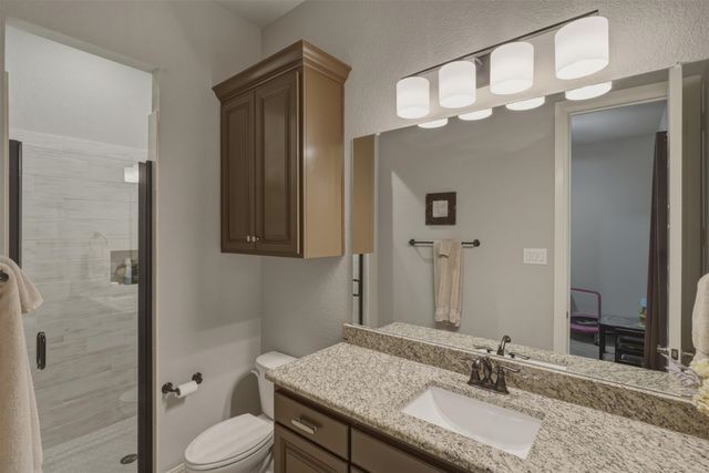 10512 Estancia Court, Fort Worth, TX 76108