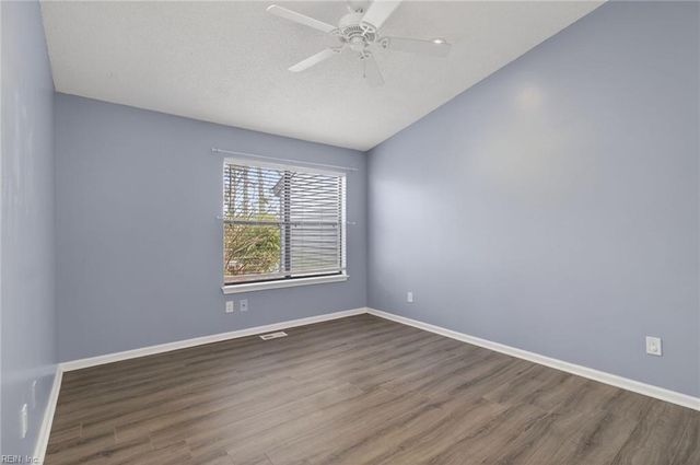 1512 Colonnade DR, Virginia Beach, VA 23451