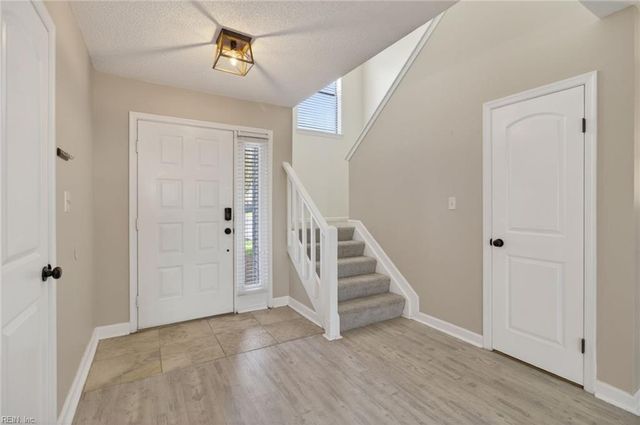 1512 Colonnade DR, Virginia Beach, VA 23451