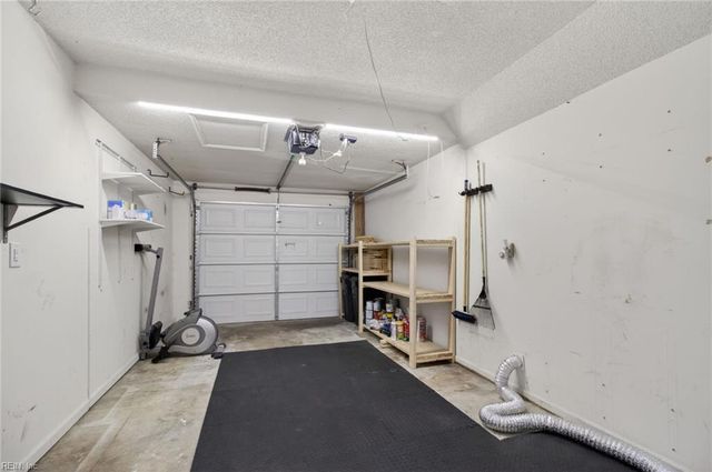 1512 Colonnade DR, Virginia Beach, VA 23451