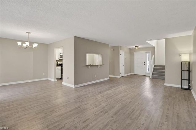 1512 Colonnade DR, Virginia Beach, VA 23451