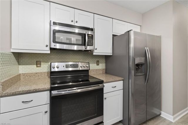 1512 Colonnade DR, Virginia Beach, VA 23451