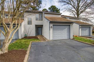 1512 Colonnade DR, Virginia Beach, VA 23451