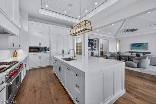 4120 Willowhead WAY, Naples, FL 34103