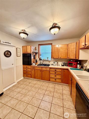 213 E Oak Street, Dayton, WA 99328