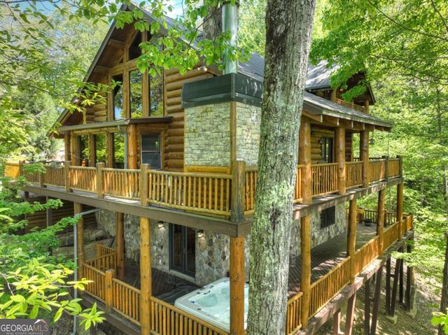 536 Lakeview Road 25, Blue Ridge, GA 30513