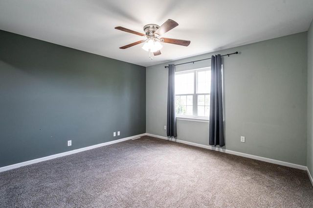 10375 S Monardy LANE, Oak Creek, WI 53154