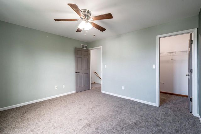 10375 S Monardy LANE, Oak Creek, WI 53154