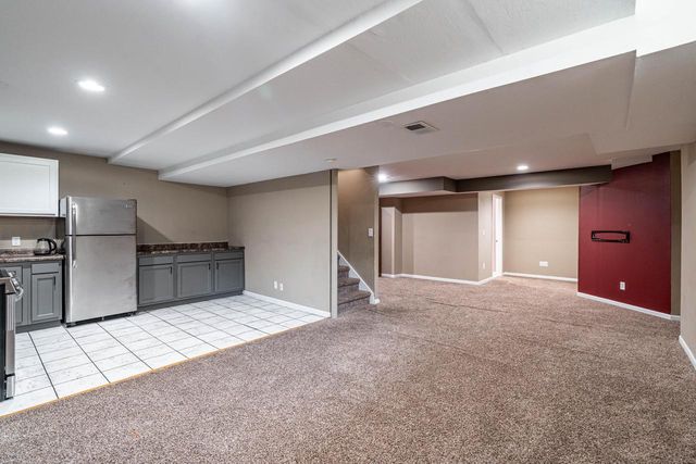 10375 S Monardy LANE, Oak Creek, WI 53154