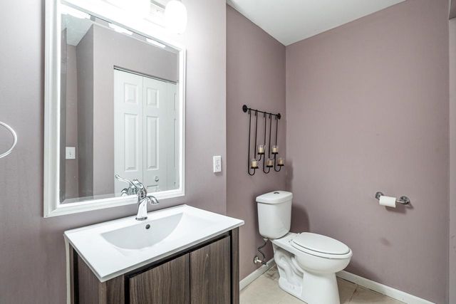 10375 S Monardy LANE, Oak Creek, WI 53154