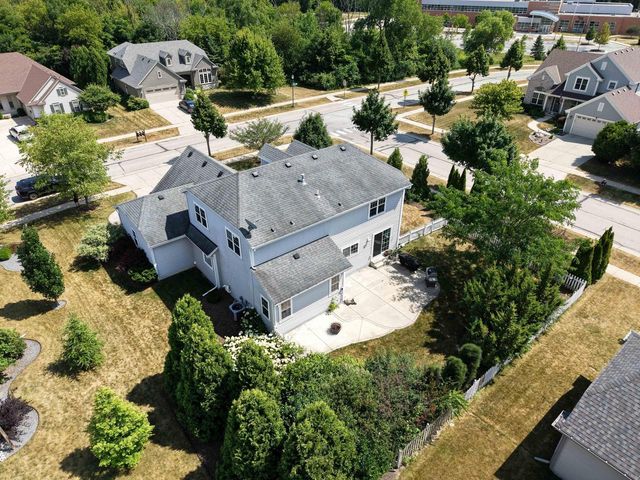 10375 S Monardy LANE, Oak Creek, WI 53154