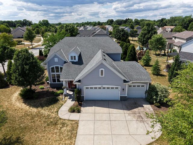 10375 S Monardy LANE, Oak Creek, WI 53154
