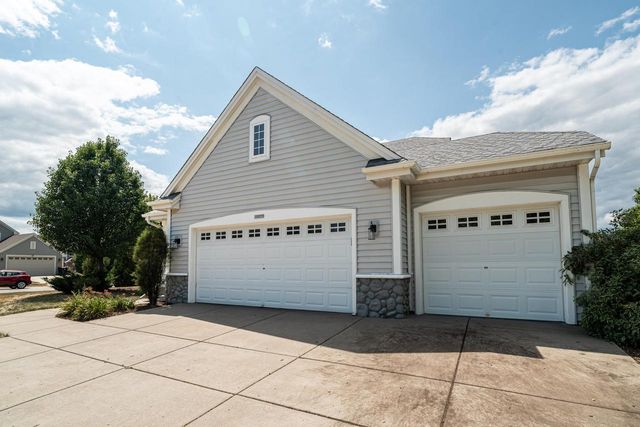 10375 S Monardy LANE, Oak Creek, WI 53154