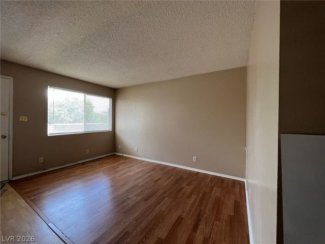 304 Orland Street 55, Las Vegas, NV 89107