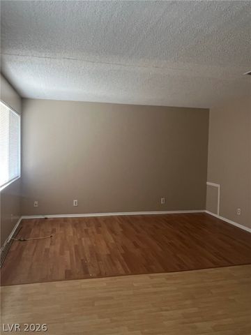 304 Orland Street 55, Las Vegas, NV 89107