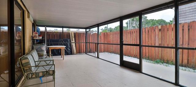 1034 Springdale Circle, Palm Springs, FL 33461