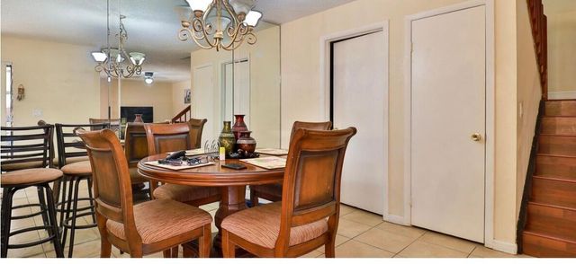 1034 Springdale Circle, Palm Springs, FL 33461