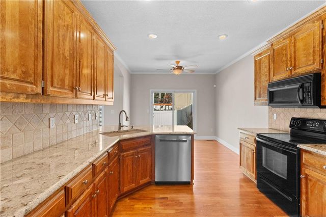 1813 NE Aegean Court, Blue Springs, MO 64029