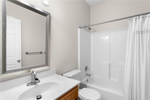 1813 NE Aegean Court, Blue Springs, MO 64029