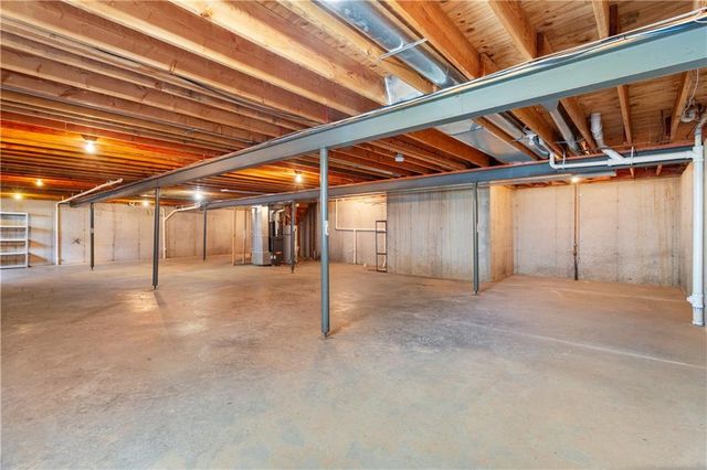 1813 NE Aegean Court, Blue Springs, MO 64029