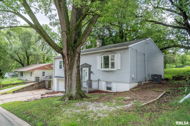 15 RIVERVIEW Lane, Bettendorf, IA 52722