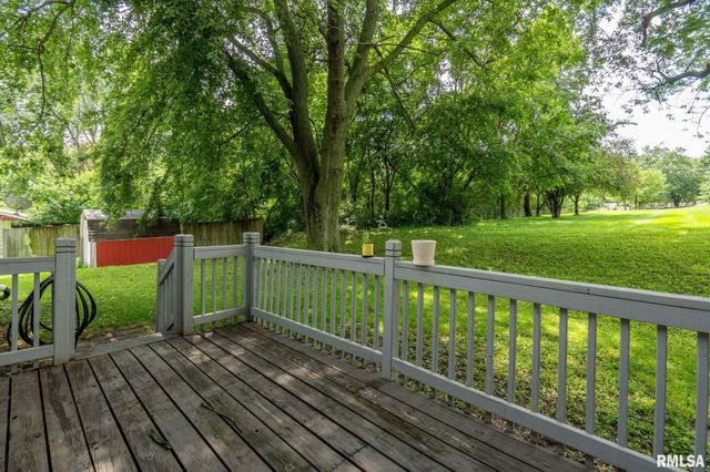 15 RIVERVIEW Lane, Bettendorf, IA 52722