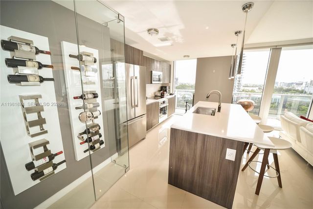 488 NE 18th St 1000, Miami, FL 33132