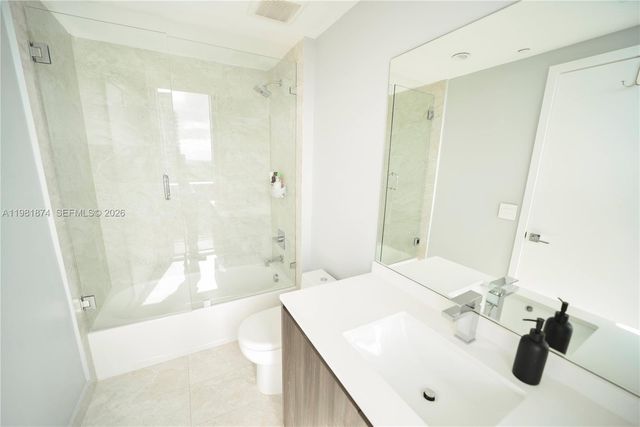 488 NE 18th St 1000, Miami, FL 33132