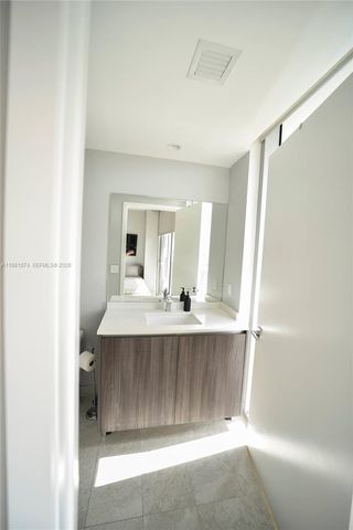 488 NE 18th St 1000, Miami, FL 33132