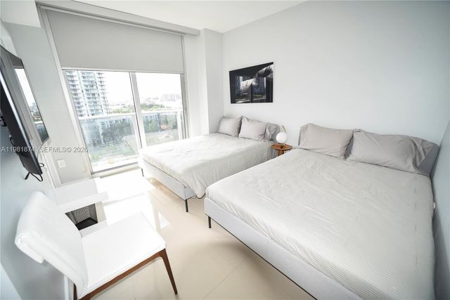 488 NE 18th St 1000, Miami, FL 33132