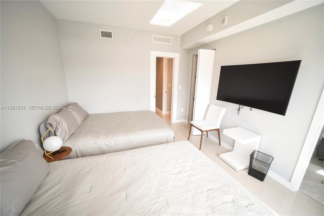 488 NE 18th St 1000, Miami, FL 33132