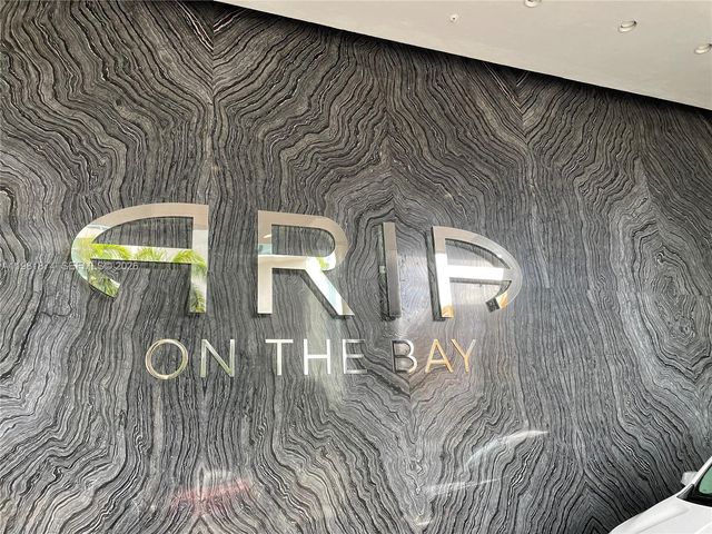 488 NE 18th St 1000, Miami, FL 33132