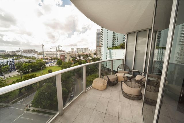 488 NE 18th St 1000, Miami, FL 33132